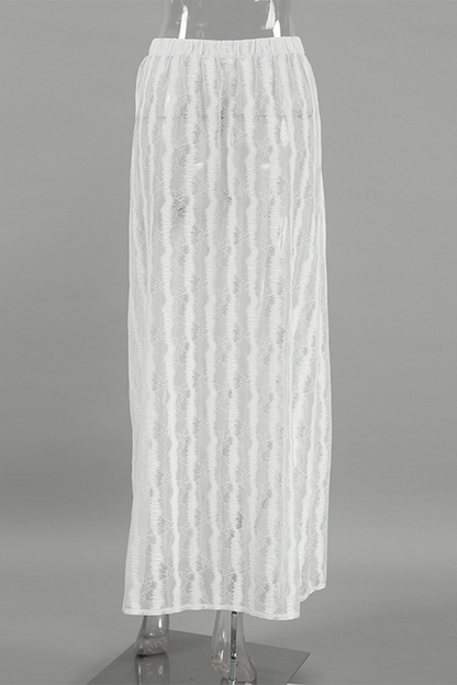 Well Tailored Pants with a Graceful Silhouette