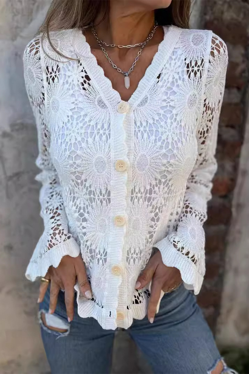 Elegantly Styled Blouse for Everyday Wear