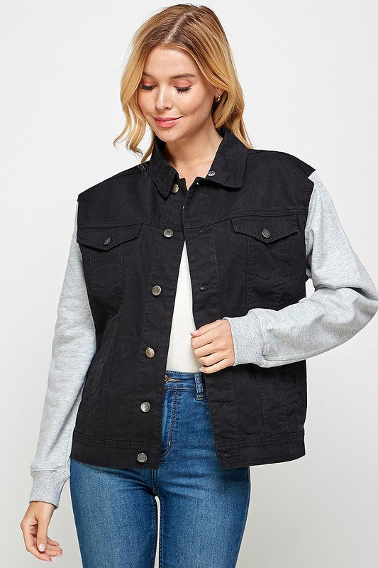 Effortlessly Elegant Jacket with a Timeless Design