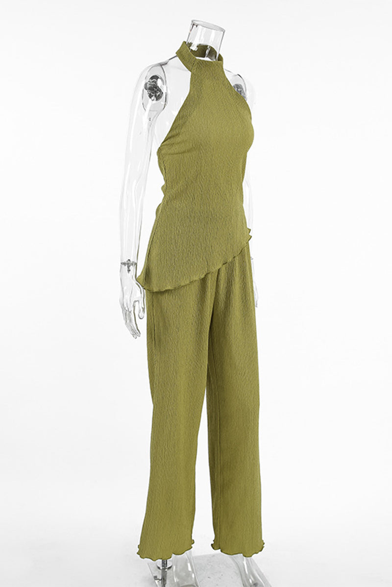 Effortlessly Elegant Garment with a Timeless Design