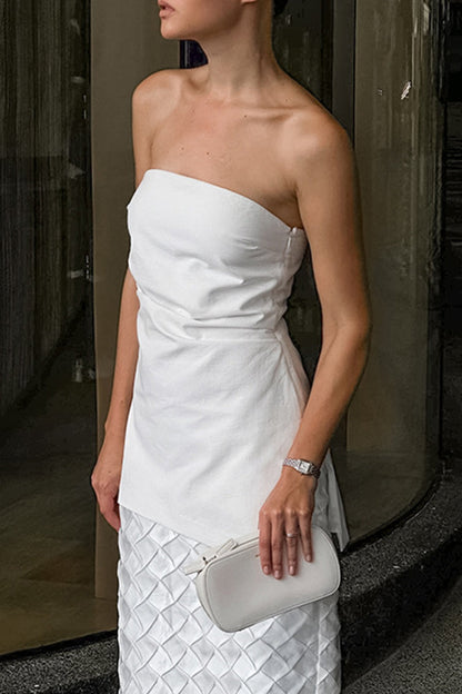 Beautifully Finished Top in a Timeless Design