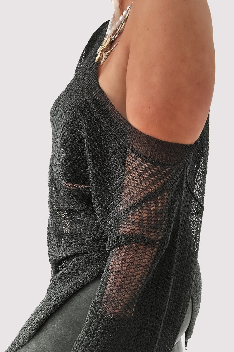 A Vintage Style Top with Delicate Timeless Details