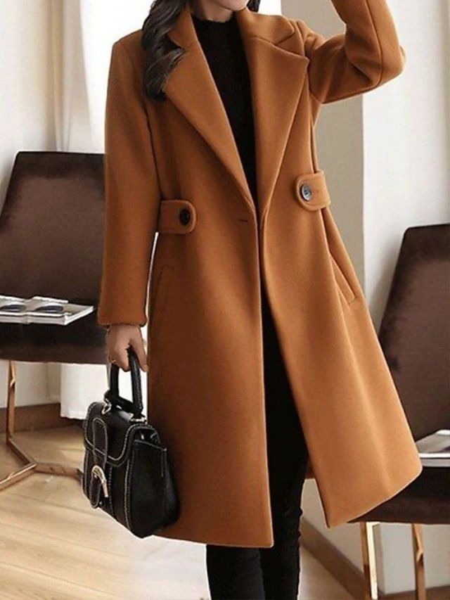 Elegantly Styled Coat for Everyday Wear