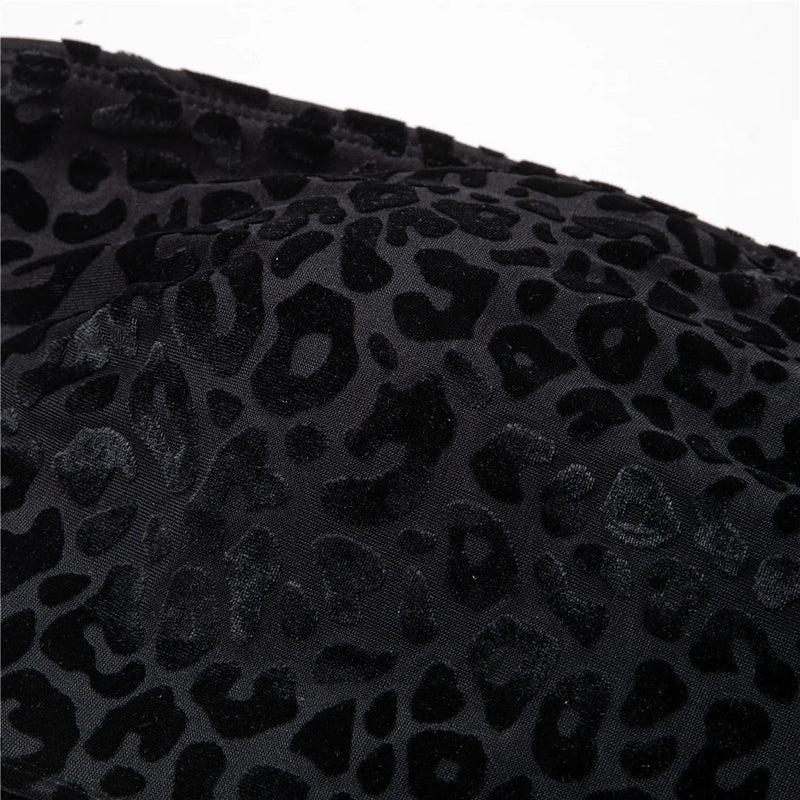 Well Tailored Garment with a Graceful Silhouette