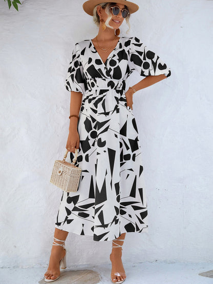 Classic Vintage & Enduringly Stylish Dress