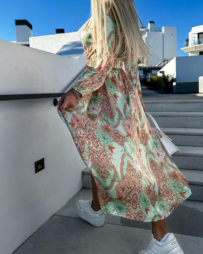 Classic Vintage & Enduringly Stylish Dress