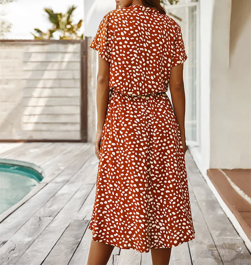 Effortlessly Elegant Garment with a Timeless Design
