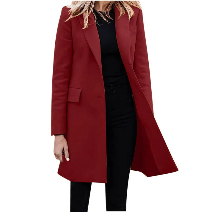 Beautifully Finished Coat in a Timeless Design