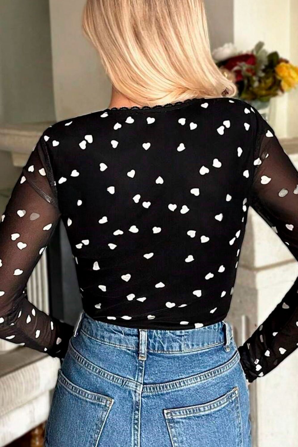 Effortlessly Elegant Garment with a Timeless Design