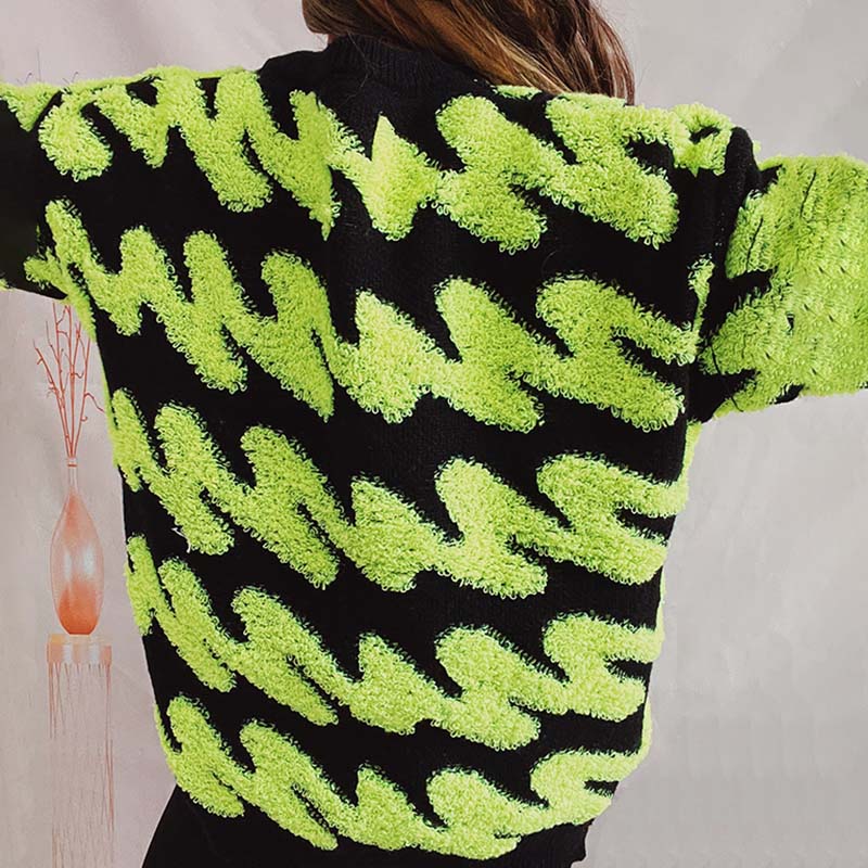 Classic Vintage Sweater with a Flattering Fit