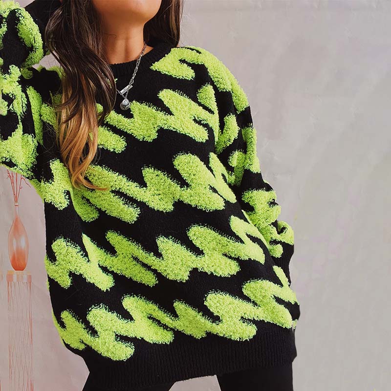Classic Vintage Sweater with a Flattering Fit