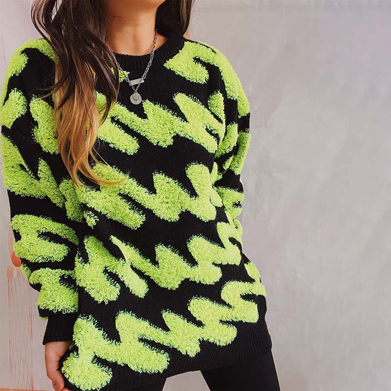 Classic Vintage Sweater with a Flattering Fit