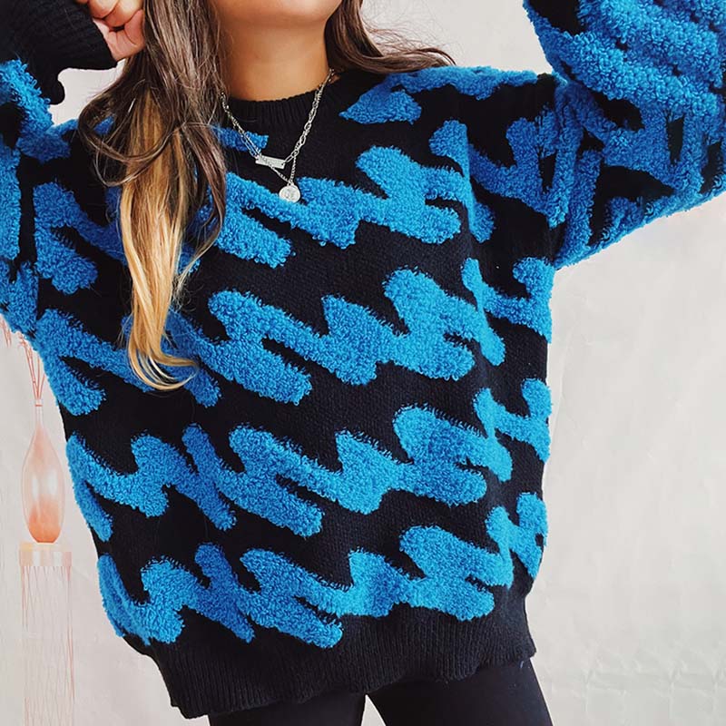 Classic Vintage Sweater with a Flattering Fit