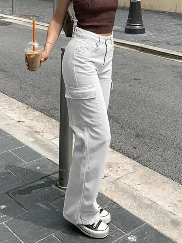 Elegantly Styled Trousers for Everyday Wear