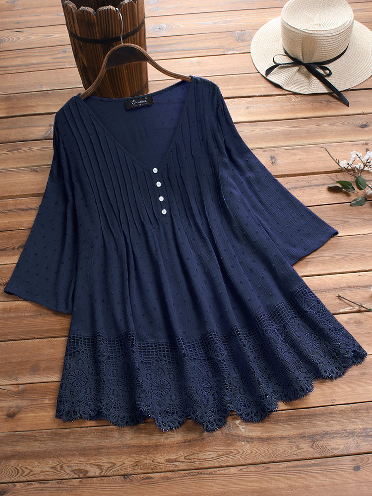 Elegantly Styled Blouse for Everyday Wear