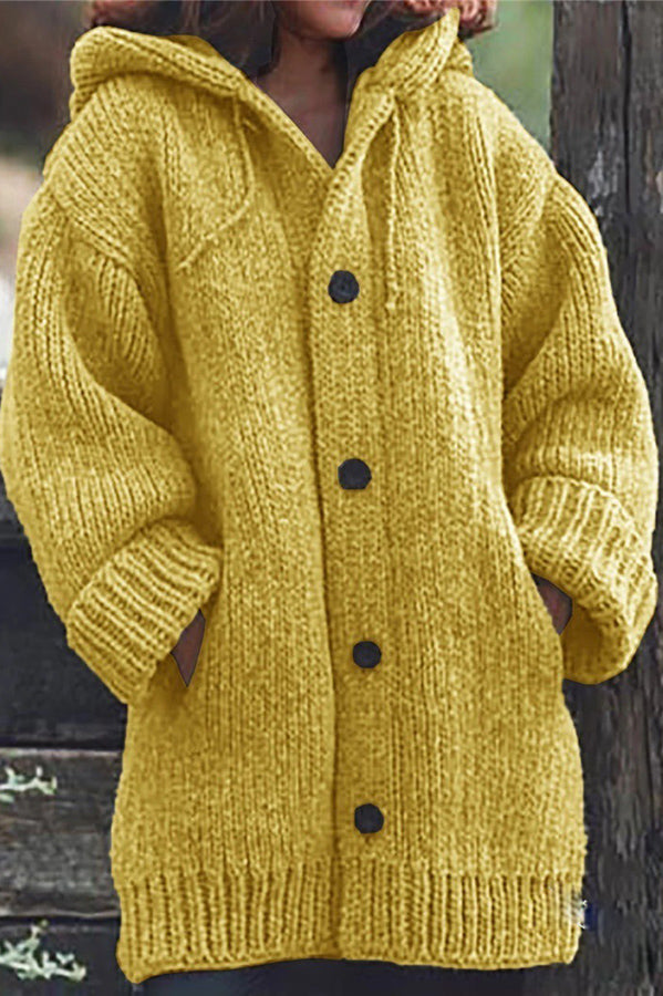 Effortlessly Elegant Cardigan with a Timeless Design
