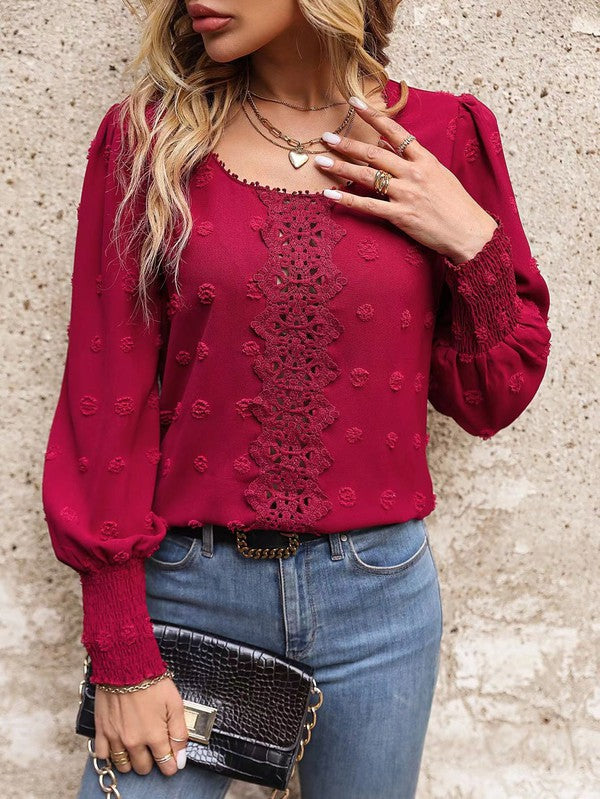 Effortlessly Elegant Blouse with a Timeless Design