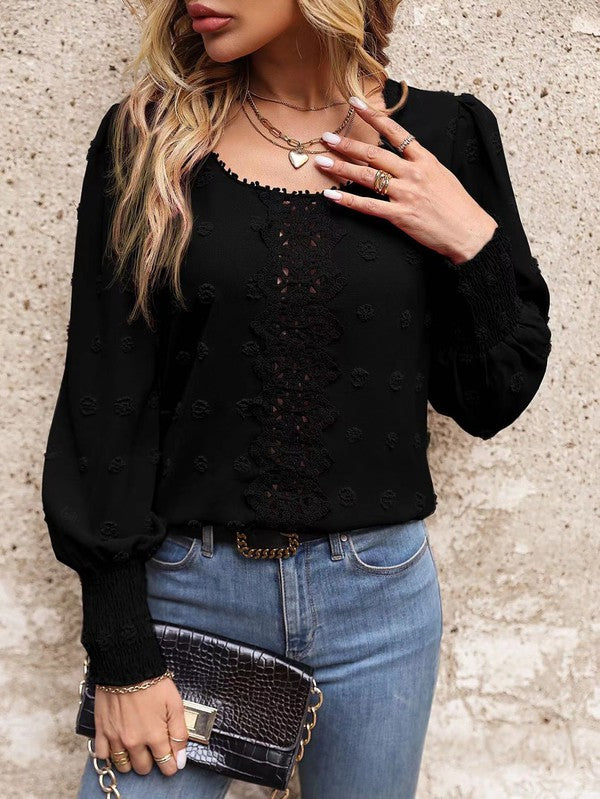 Effortlessly Elegant Blouse with a Timeless Design
