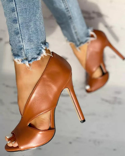 Chic Orthopedic Heels with Unique Design