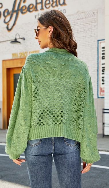 Well Tailored Cardigan with a Graceful Silhouette