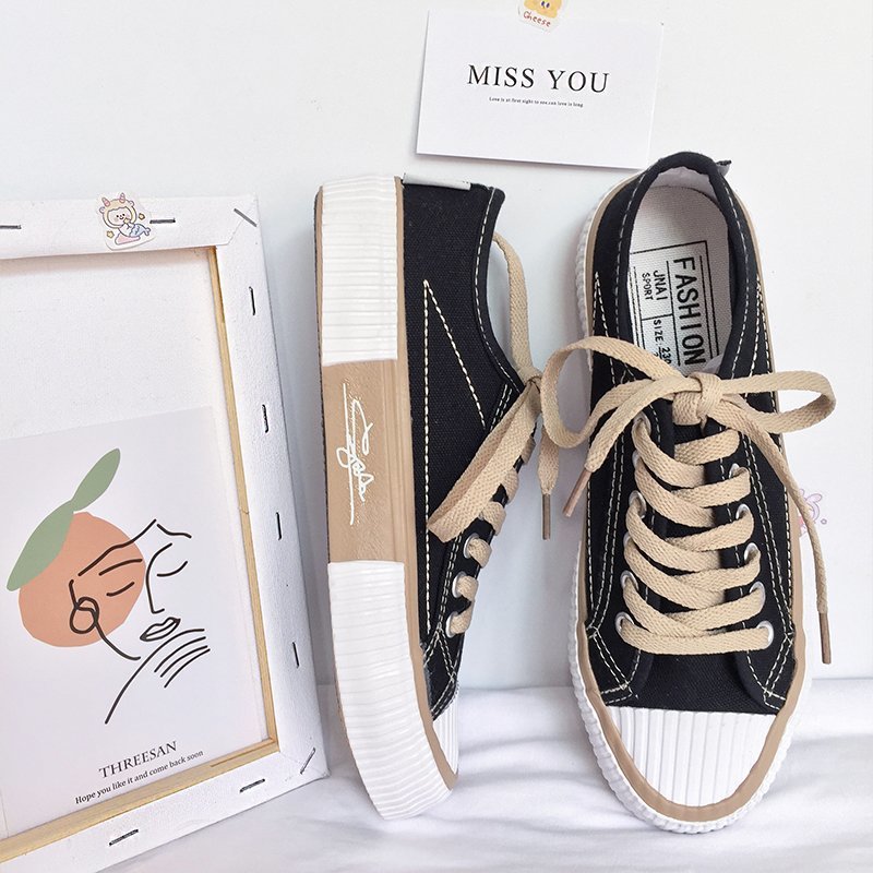 Tyylikkäät Ortopediset Kengät Ainutlaatuisella Muotoilulla