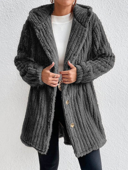 Elegantly Styled Coat for Everyday Wear