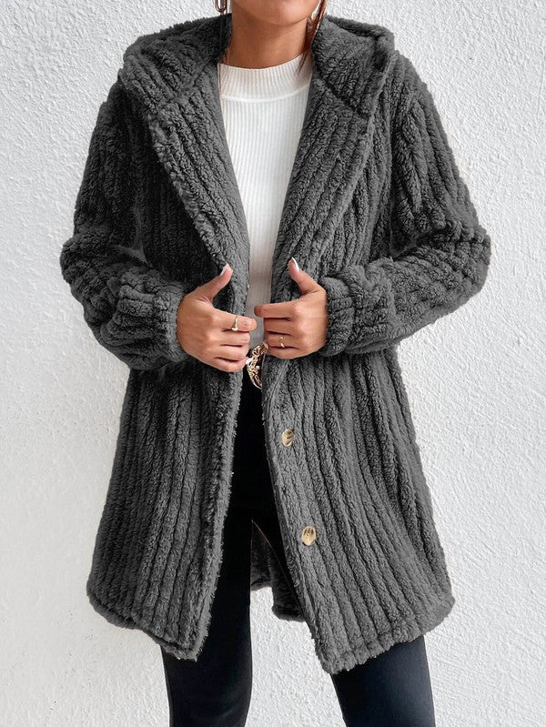 Elegantly Styled Coat for Everyday Wear