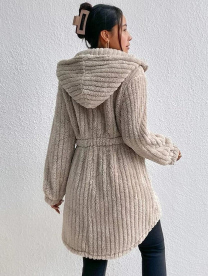 Elegantly Styled Coat for Everyday Wear