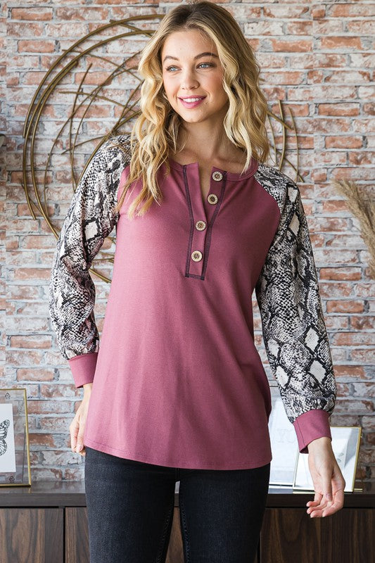 Effortlessly Elegant Top with a Timeless Design