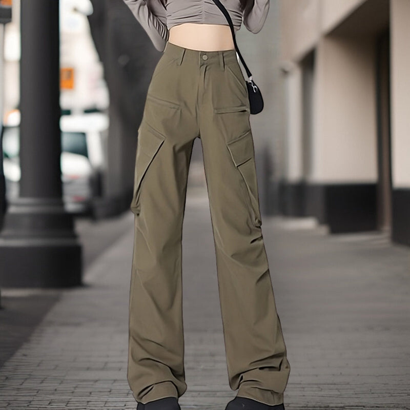 Classic Vintage Pants with a Flattering Fit