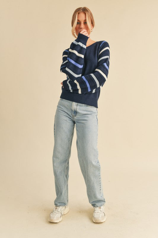 Effortlessly Elegant Sweater with a Timeless Design
