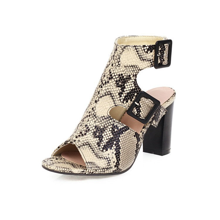 Tyylikkäät Ortopediset Sandaalit Ainutlaatuisella Muotoilulla