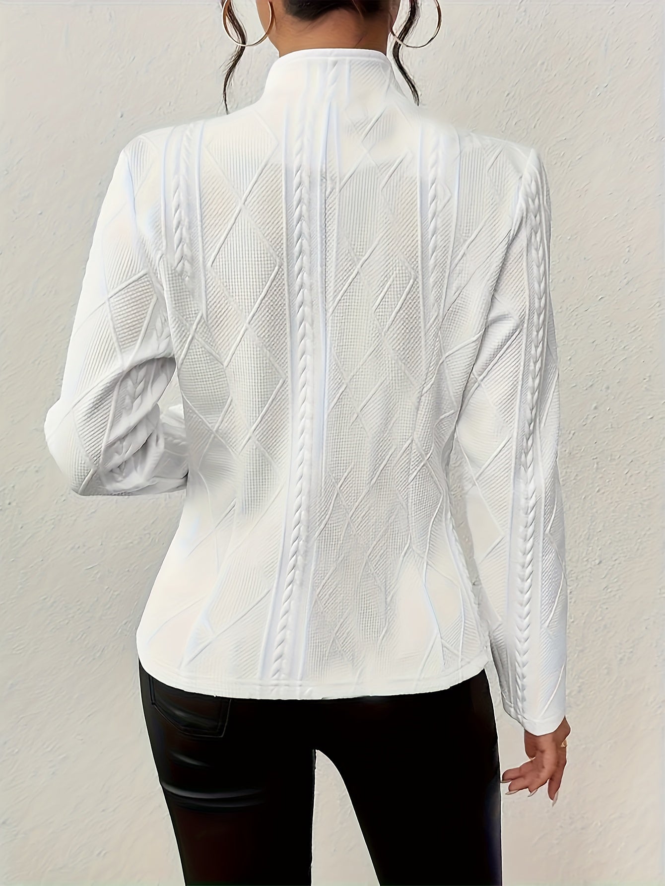 Beautifully Finished Cardigan in a Timeless Design