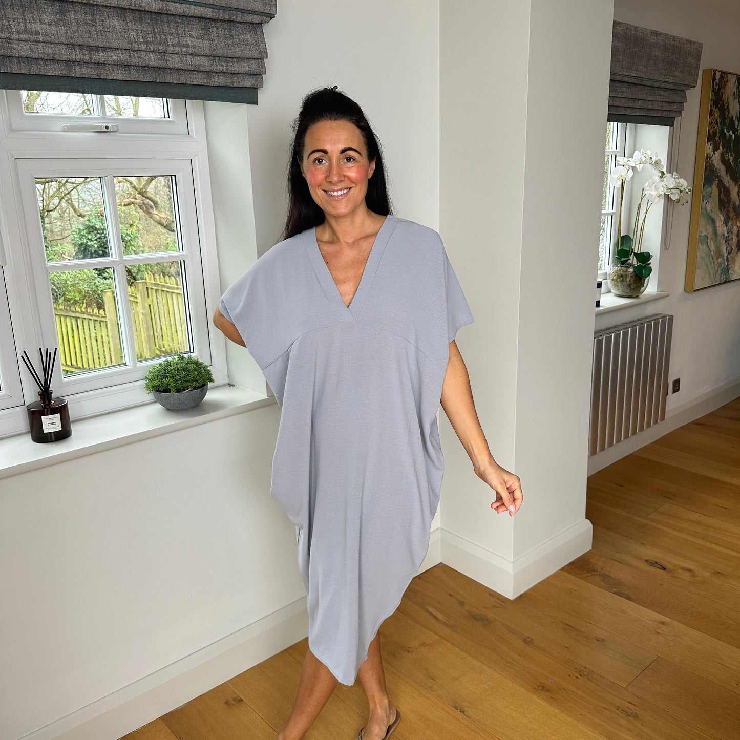 Well Tailored Dress with a Graceful Silhouette