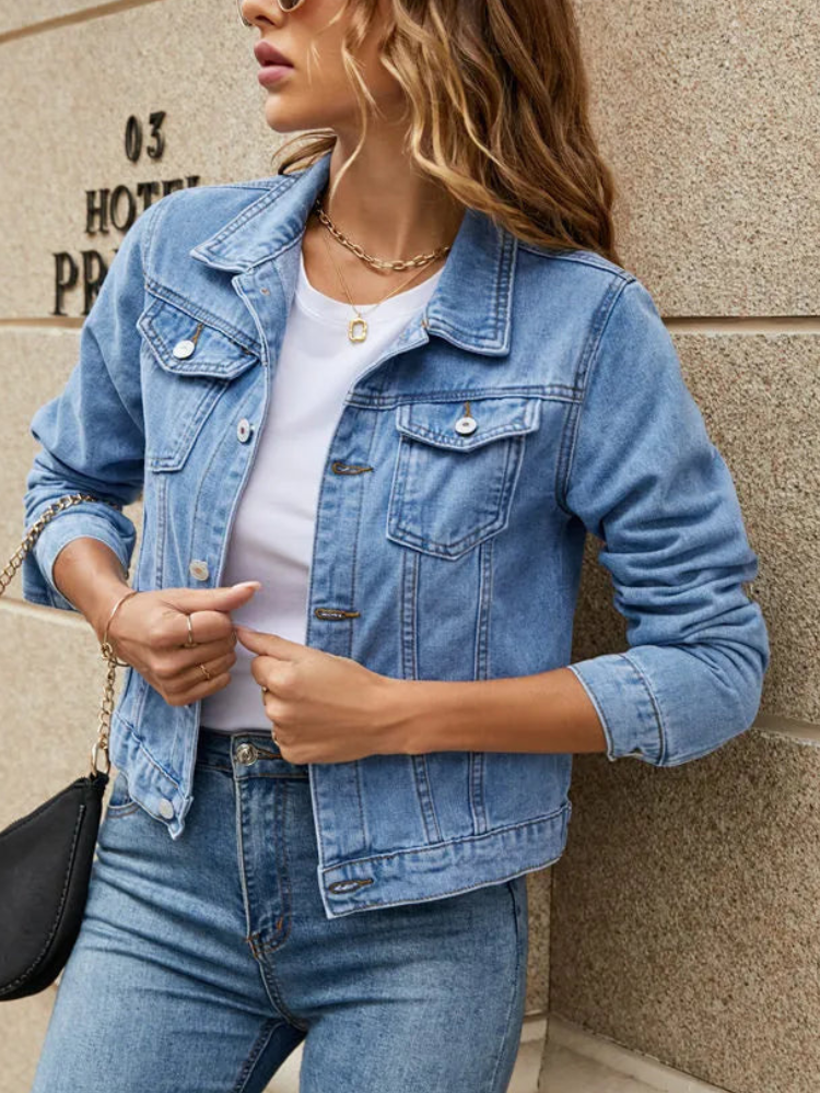 Beautifully Finished Jacket in a Timeless Design