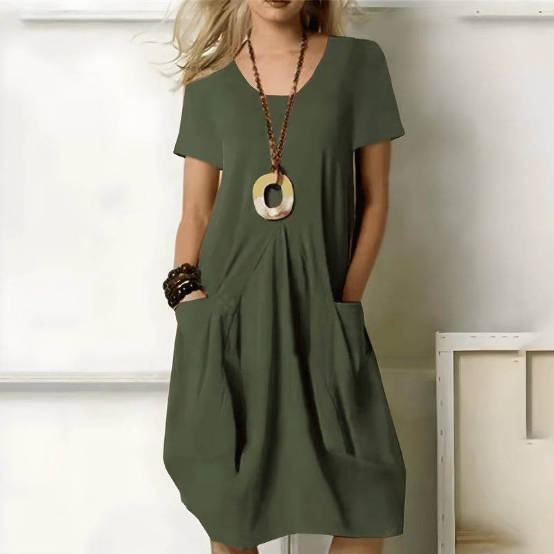 Effortlessly Elegant Dress with a Timeless Design
