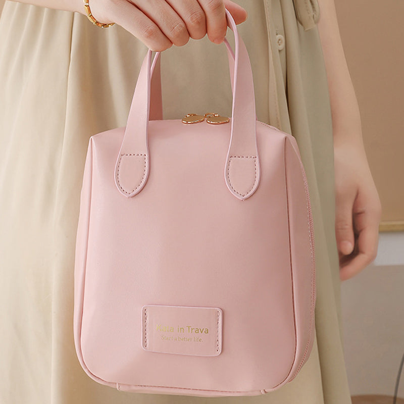 Classic Vintage Bag with a Flattering Fit