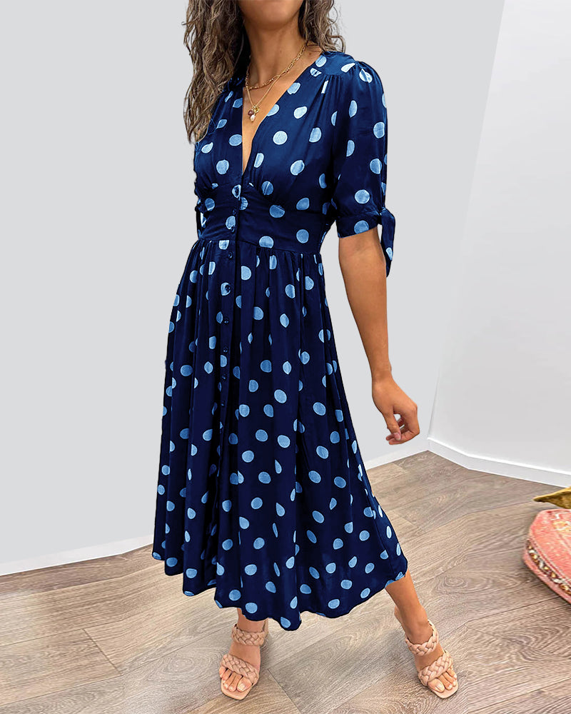 Classic Vintage Dress with a Flattering Fit