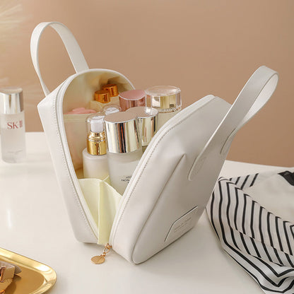 Classic Vintage Bag with a Flattering Fit