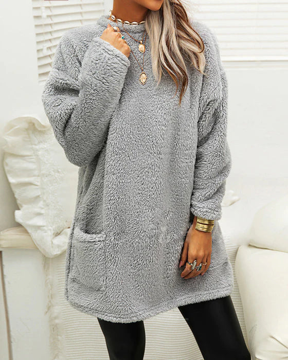 Effortlessly Elegant Sweater with a Timeless Design