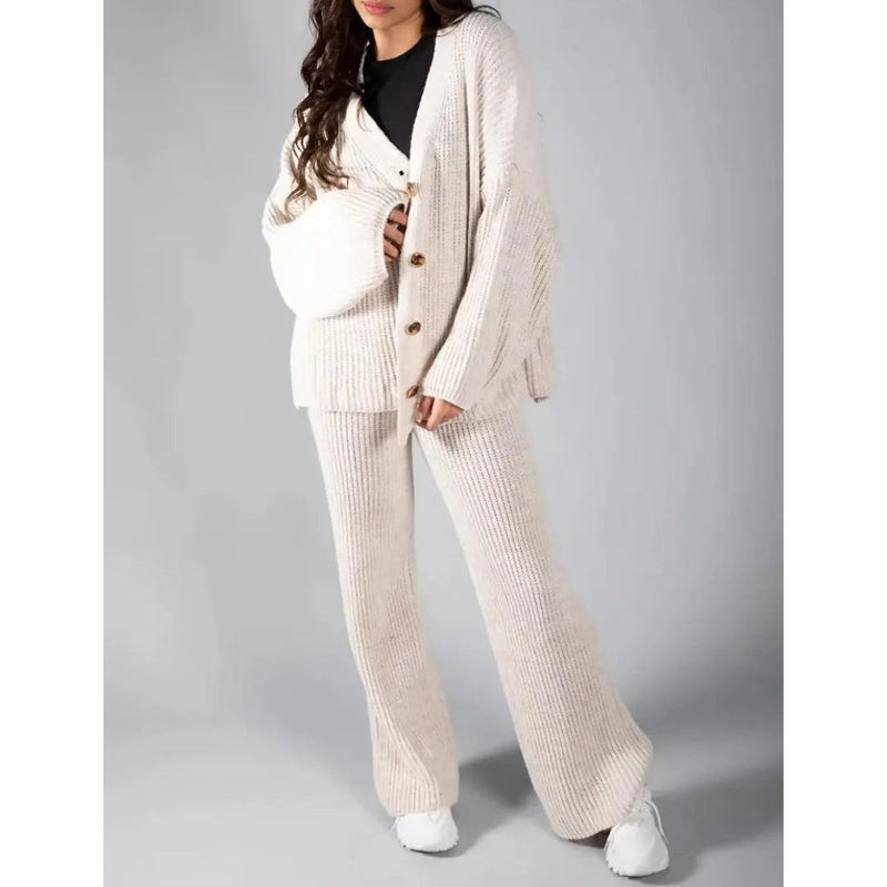 Effortlessly Elegant Garment with a Timeless Design