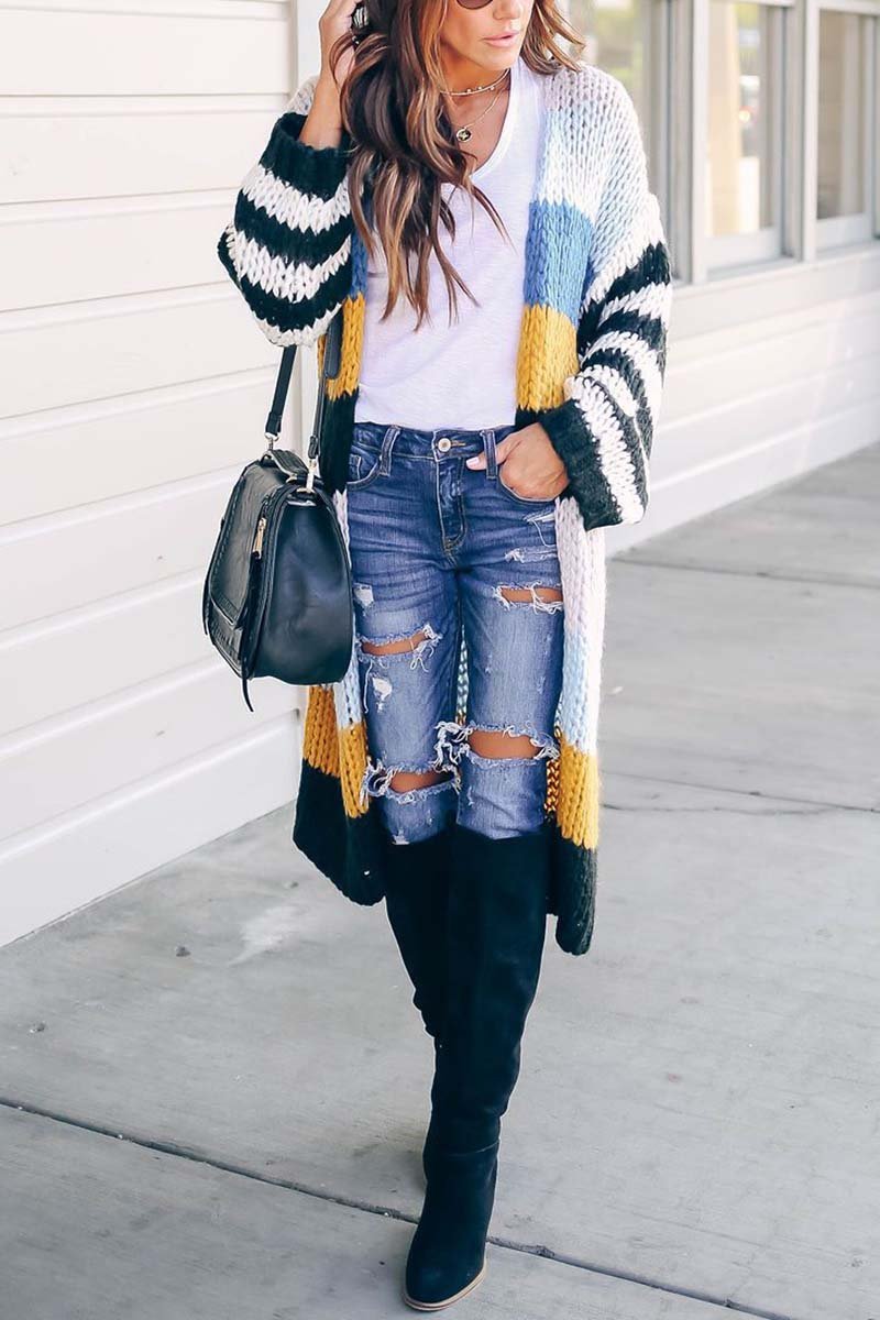 Classic Vintage Sweater with a Flattering Fit