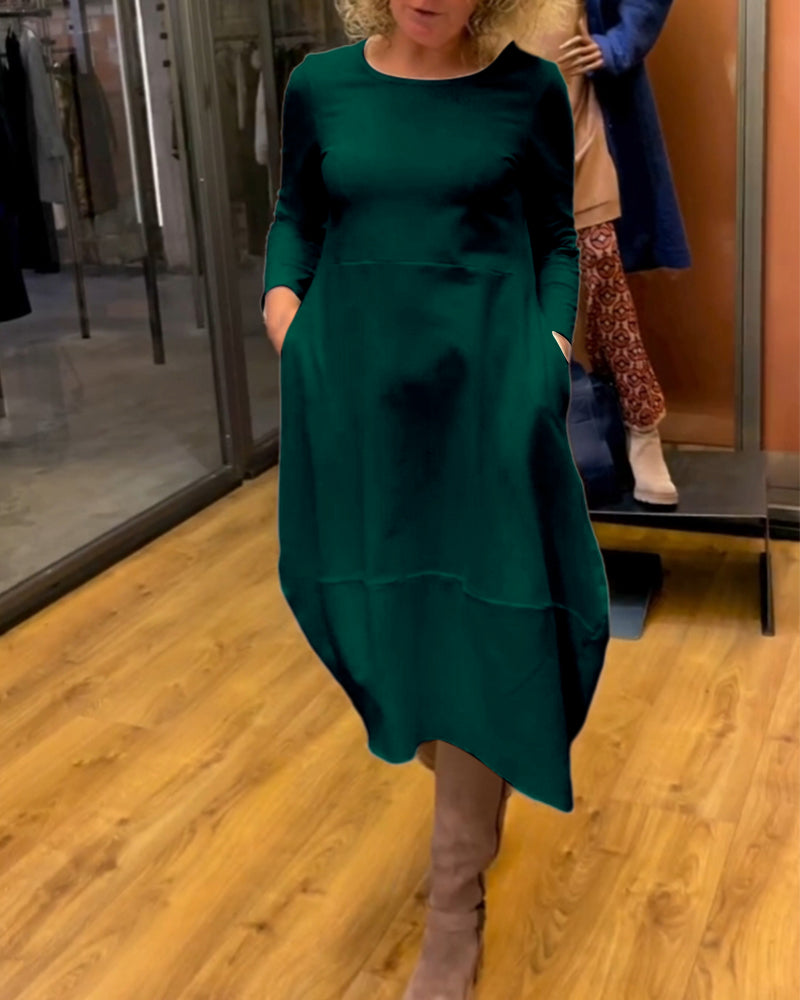 Classic Vintage Dress with a Flattering Fit
