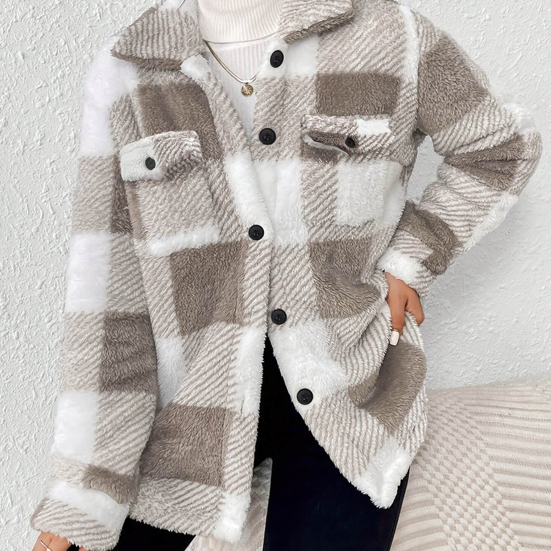 Effortlessly Elegant Jacket with a Timeless Design