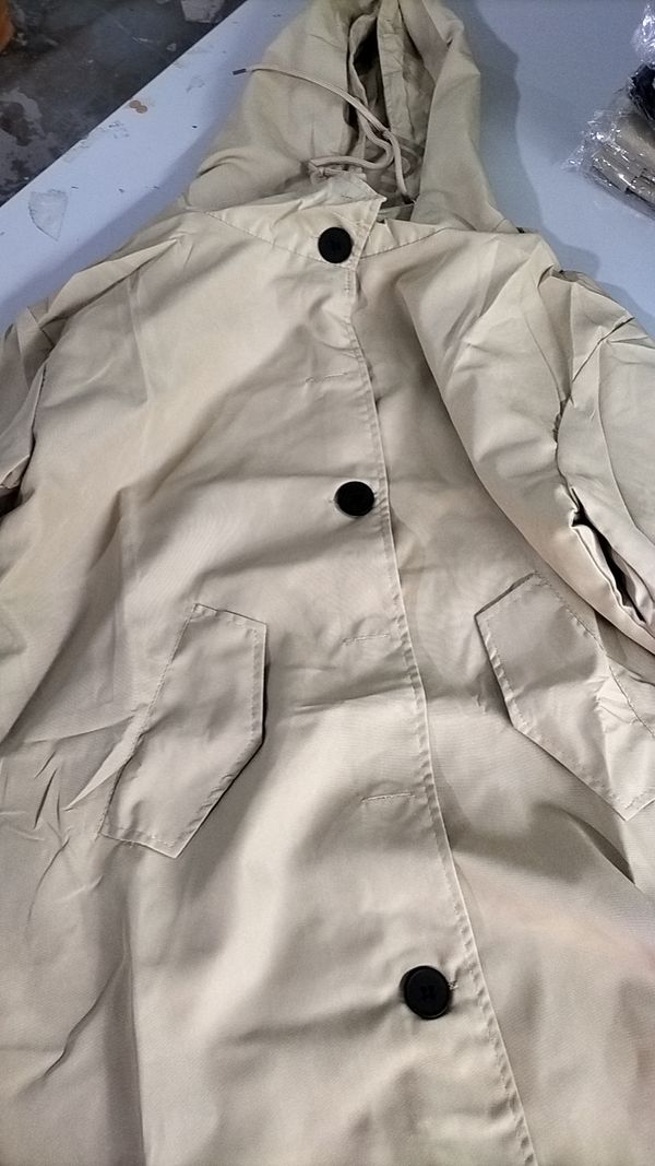 Effortlessly Elegant Coat with a Timeless Design