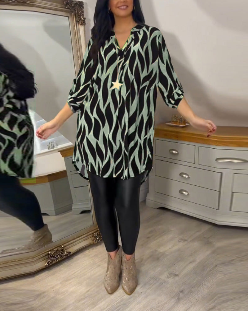 Classic Vintage Blouse with a Flattering Fit