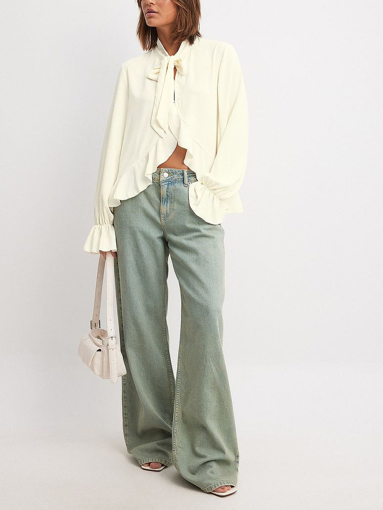 Effortlessly Elegant Blouse with a Timeless Design
