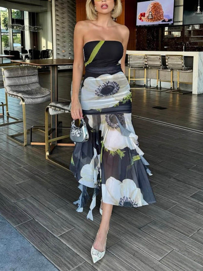Effortlessly Elegant Garment with a Timeless Design
