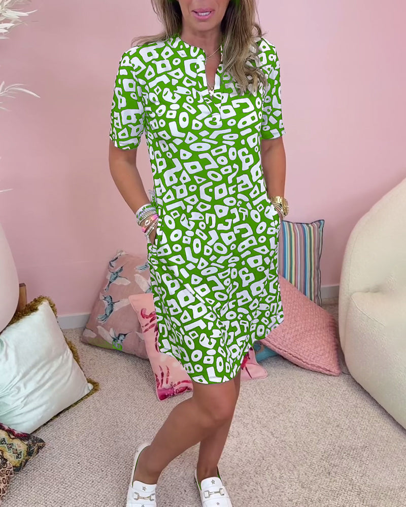 Classic Vintage Dress with a Flattering Fit