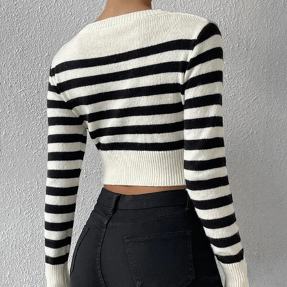 Classic Vintage Sweater with a Flattering Fit